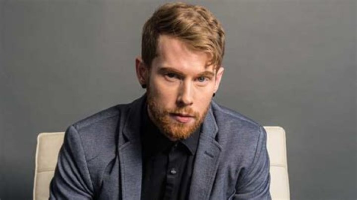 Brandon Farris' biography: Sister, net worth, wife, daughter