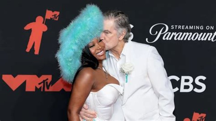 Singer Summer Walker and Boyfriend Tattoo Each Other’s Names on Their Faces to Prove Their Love, Fans React