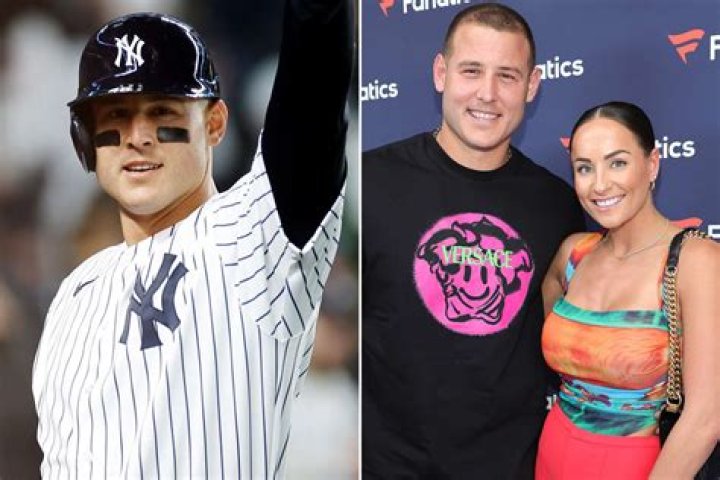 Emily Vakos’ biography: what is known about Anthony Rizzo’s wife?