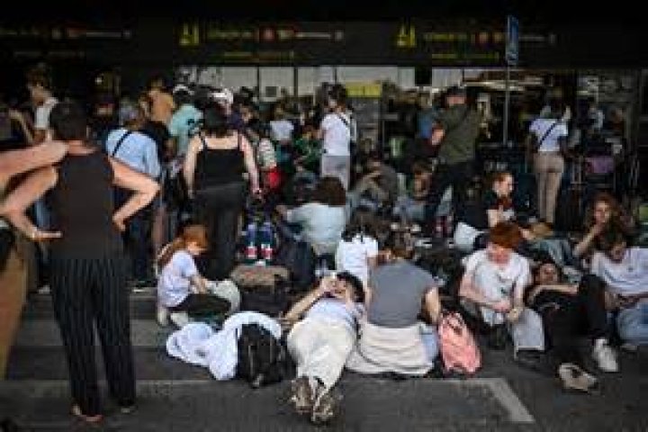 Twitter outages hit thousands of users worldwide