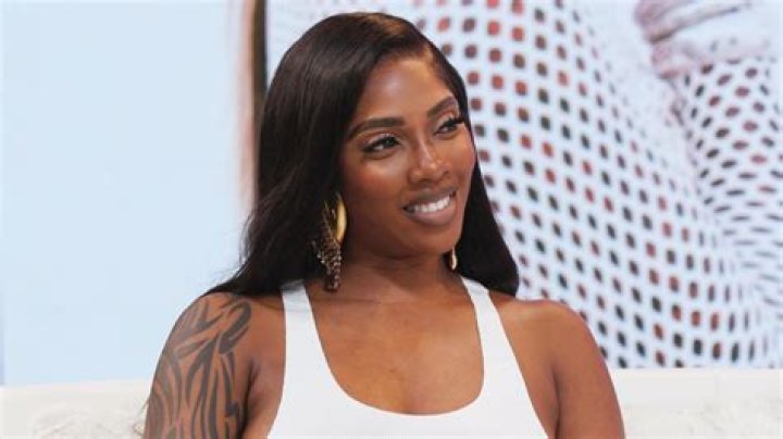 Tiwa Savage’s New Leg Tattoo Trends, Fans Blow Hot as They Debate Over Body Art: “It’s Too Manly”