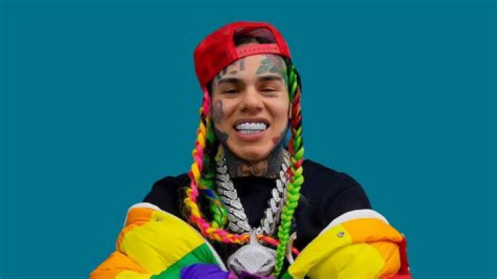 6ix9ine – Biography, Facts & Life Story