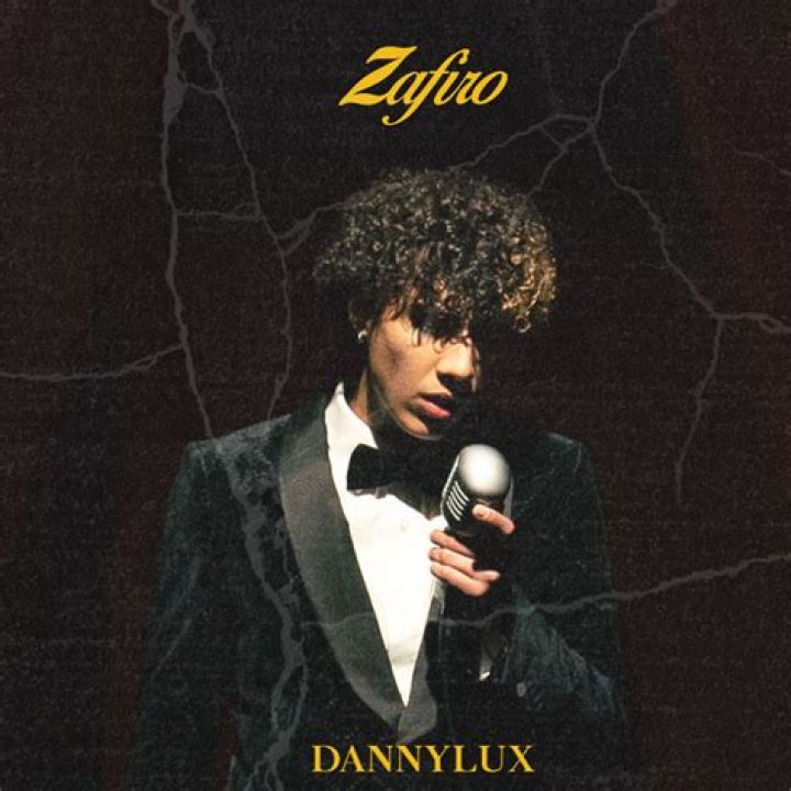 Zafiro by Dannylux from USA