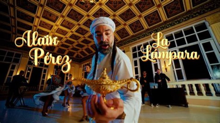La Lámpara by Alain Pérez from Cuba