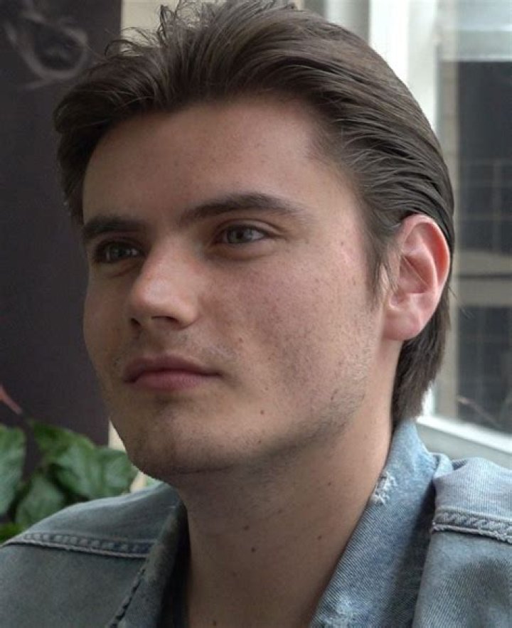 Alejandro De Hoyos – Biography, Facts & Life Story