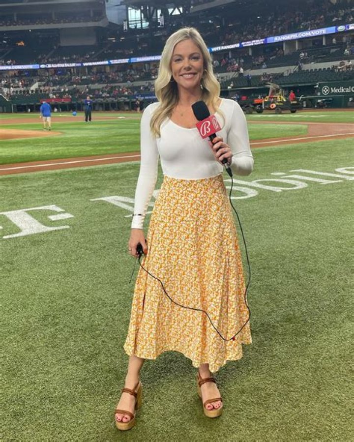 Alexa Datt Bally Sports, Bio, Wiki, Age, Height, Boyfriend, Salary, and Net Worth