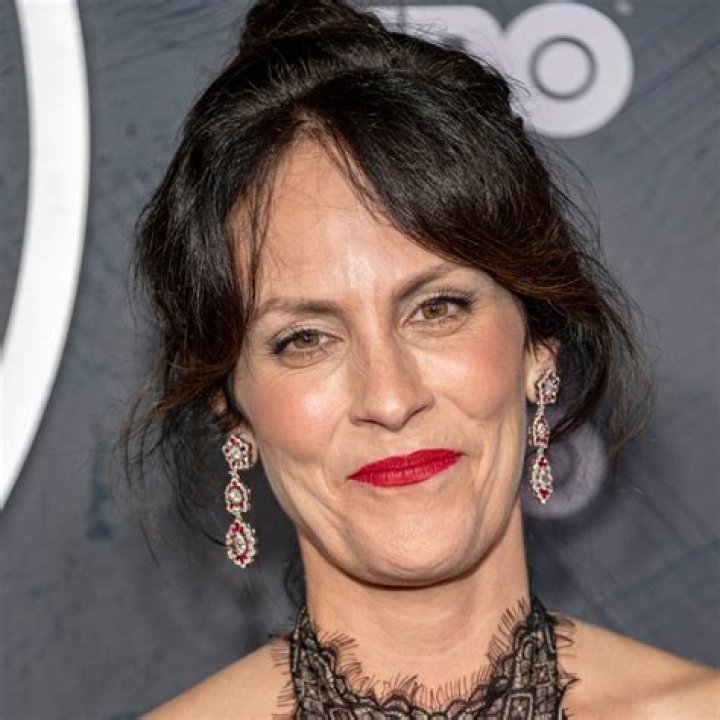 Annabeth Gish – Biography, Facts & Life Story