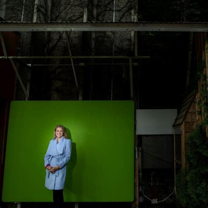 Belinda Jensen Kare 11, Bio, Wiki, Age, Husband David Hopkins, Salary, and Net Worth