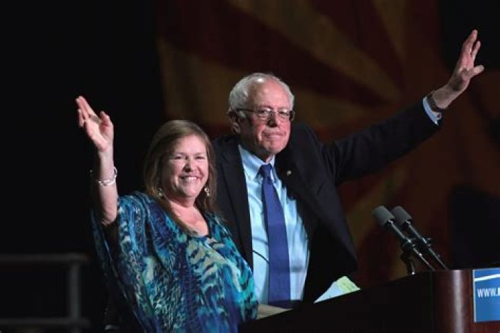 Bernie Sanders Wife Net Worth – Bernie Sanders Spouse