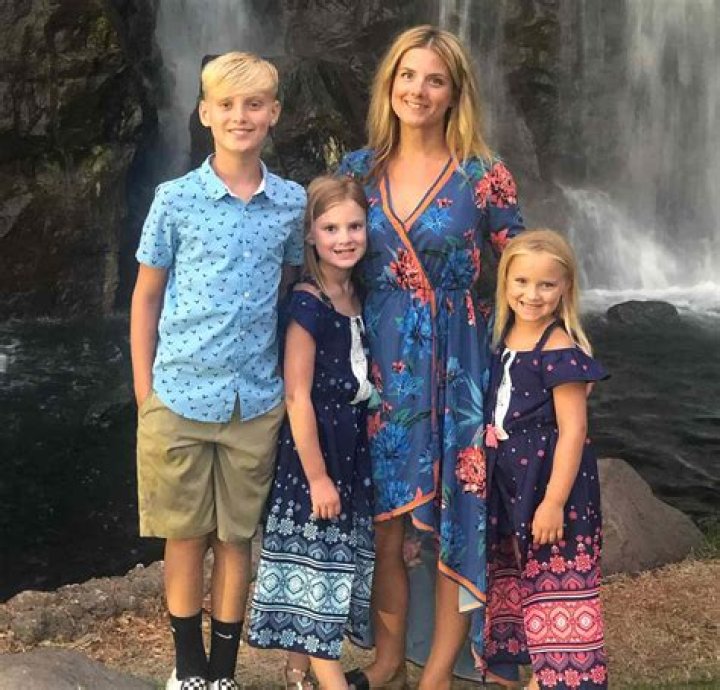 Bryan Voltaggio Restaurant, Top Chef, Bio, Wiki, Age, Married, Brother, and Net Worth