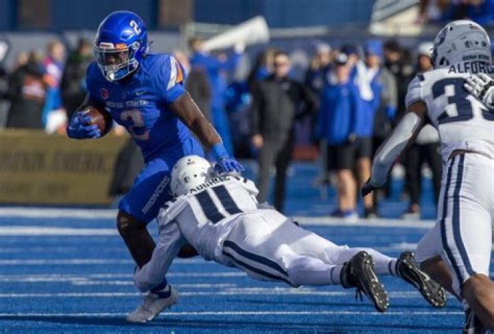 Star Utah State Edge Rusher Byron Vaughns Enters Transfer Portal
