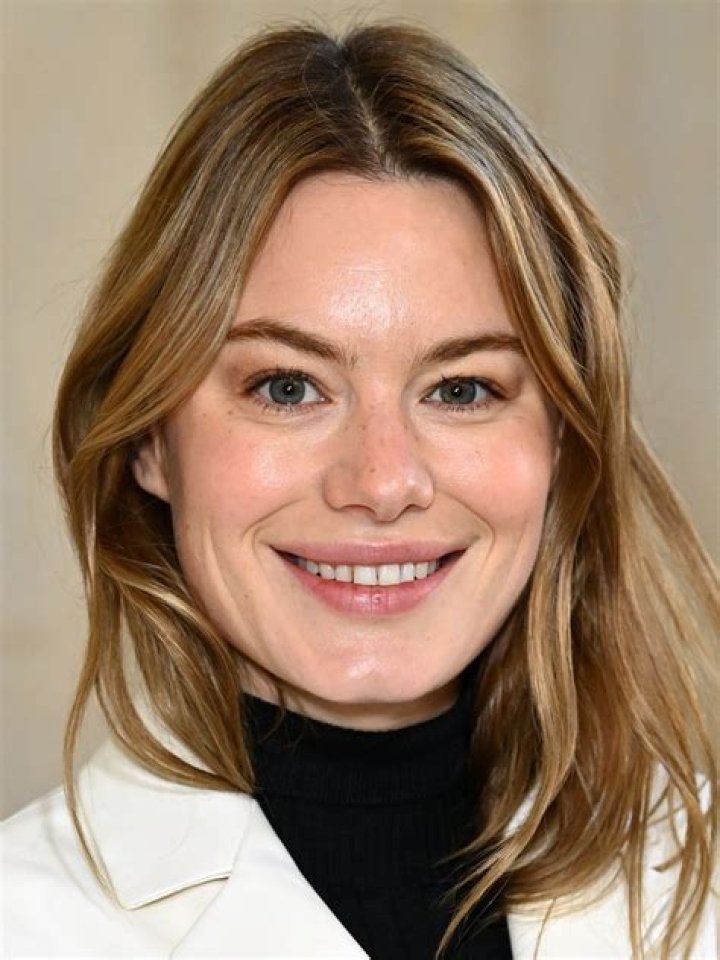 Camille Rowe – Biography, Facts & Life Story