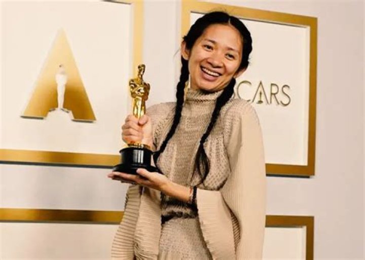 Director Chloé Zhao Recalls Famous Chinese Poem in Her Oscar Acceptance Speech