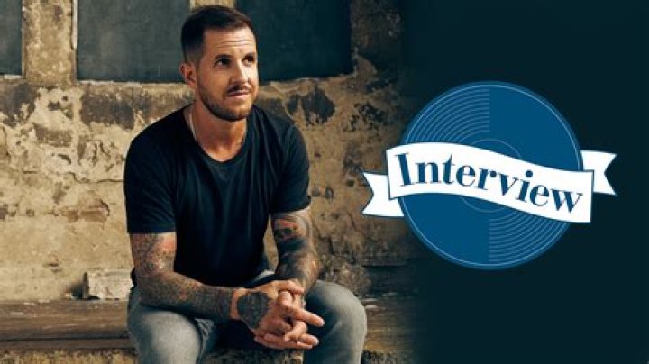 Dan Jones Historian, Bio, Wiki, Age, Wife, Author, Books, and Net Worth