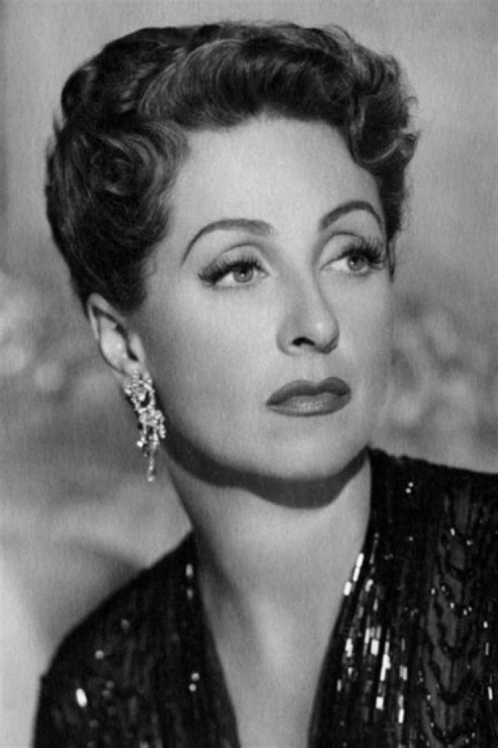 Danielle Darrieux – Biography, Facts & Life Story