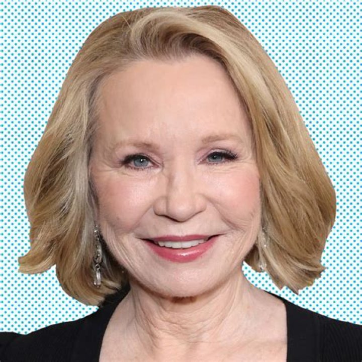 Debra Jo Rupp – Biography, Facts & Life Story