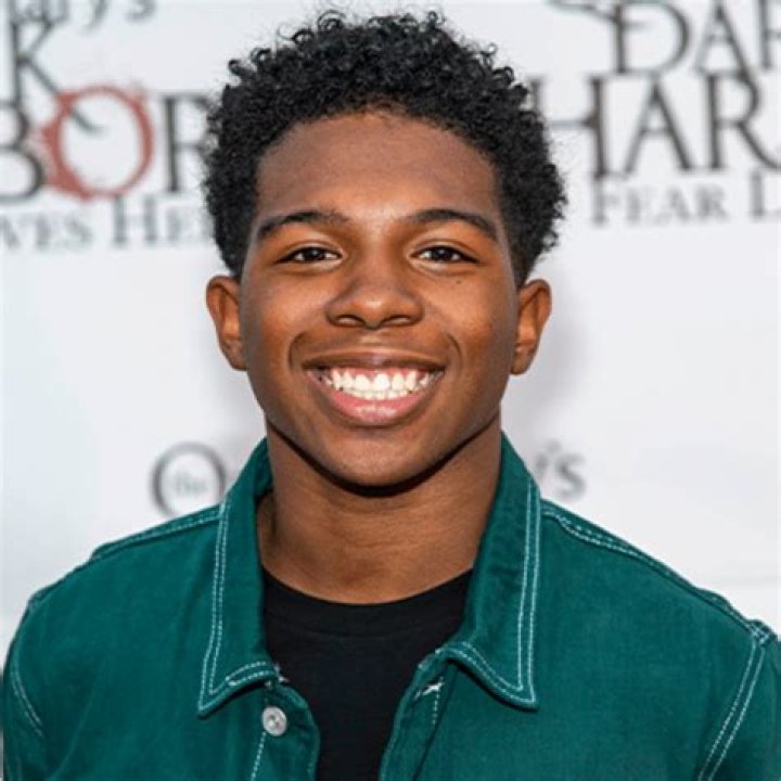 Deshae Frost Age, Height, Sister, Mom, Girlfriend, Net Worth