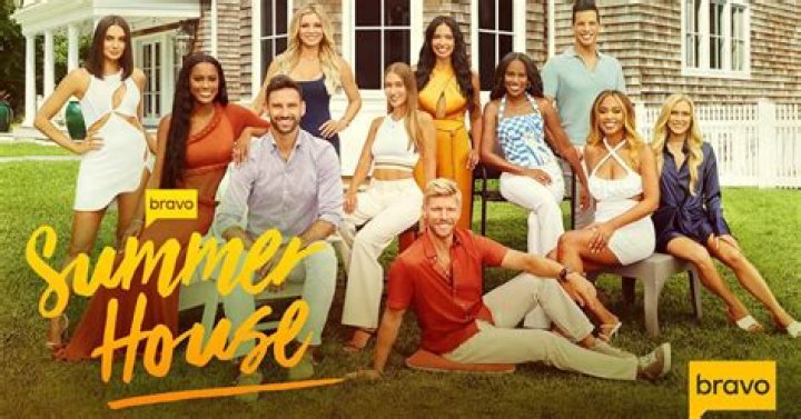 A Deux Moi Blind Item Claims That *This* 'Summer House' Cast Member Is Cheating