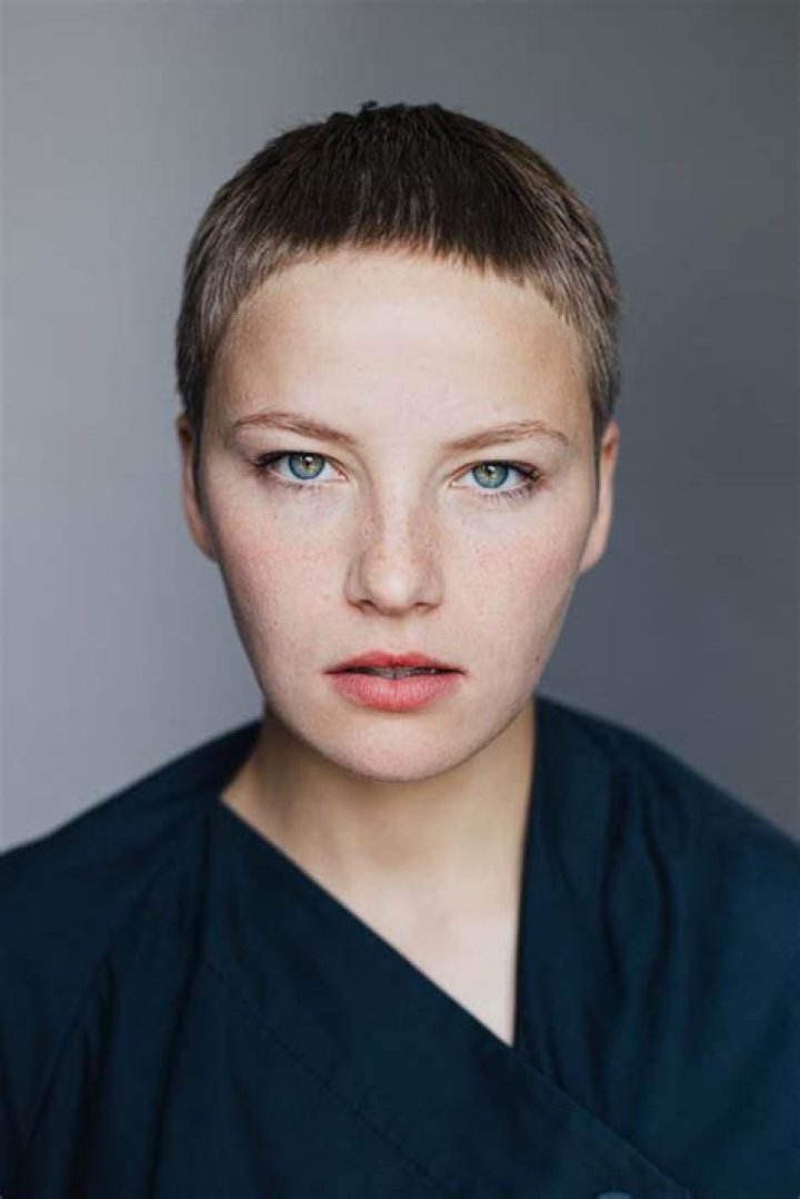 Devrim Lingnau – Biography, Facts & Life Story