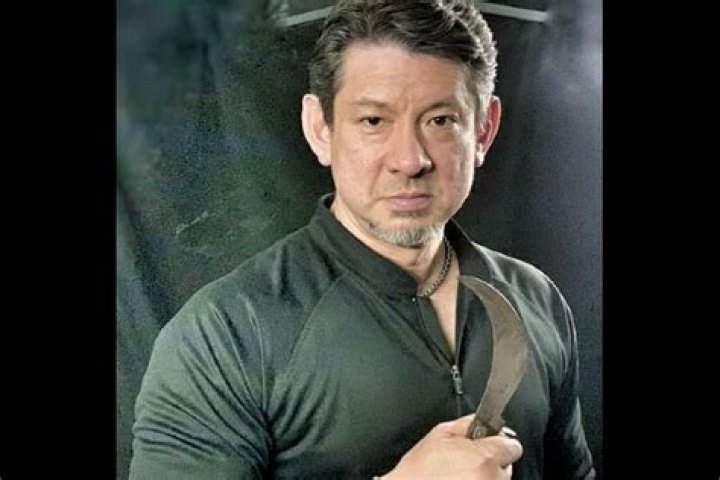 What happened to Doug Marcaida from Forged in Fire? wiki, bio, net worth, Injury, Wife?