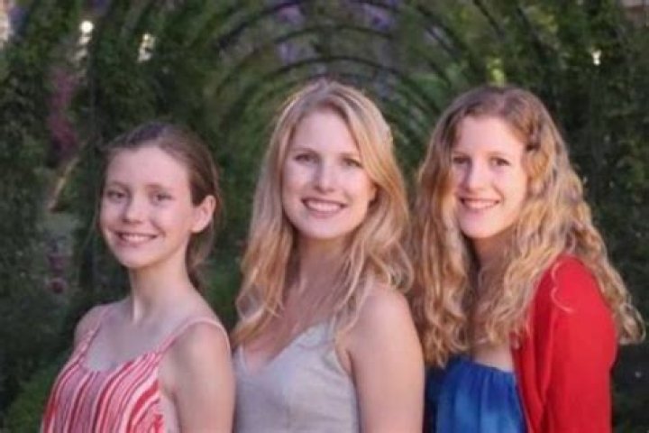 Meet Elizabeth Louise Astin – Photos Of Sean Astin’s Daughter With Christine Harrell