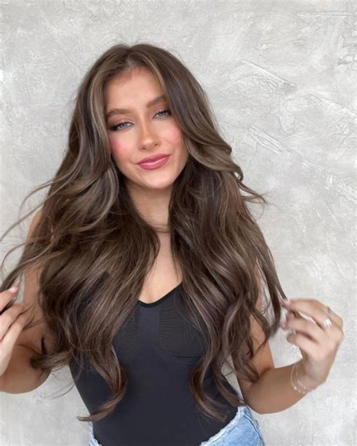 Elliana Walmsley Bio, Wiki, Age, Jentzen Ramirez, Dance Moms, and Net Worth