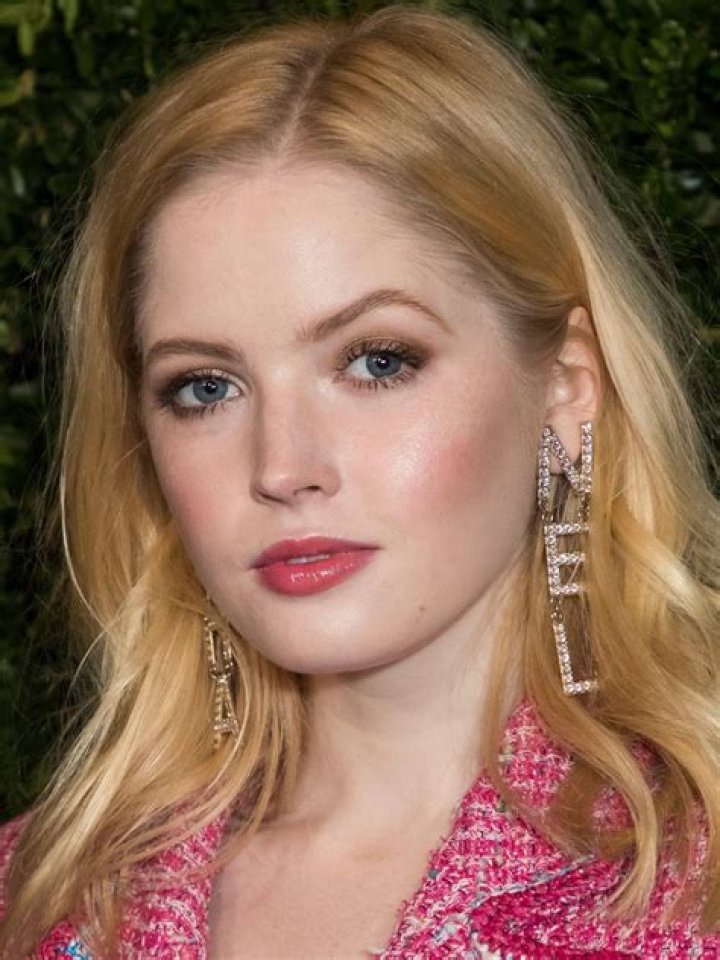 Ellie Bamber – Biography, Facts & Life Story