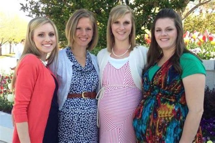 Ellie Mecham Youtube, Bio, Wiki, Age, Husband, Sisters, and Net Worth