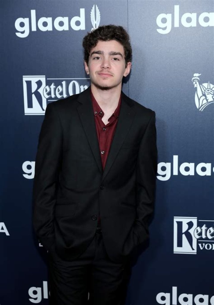 Elliot Fletcher Height