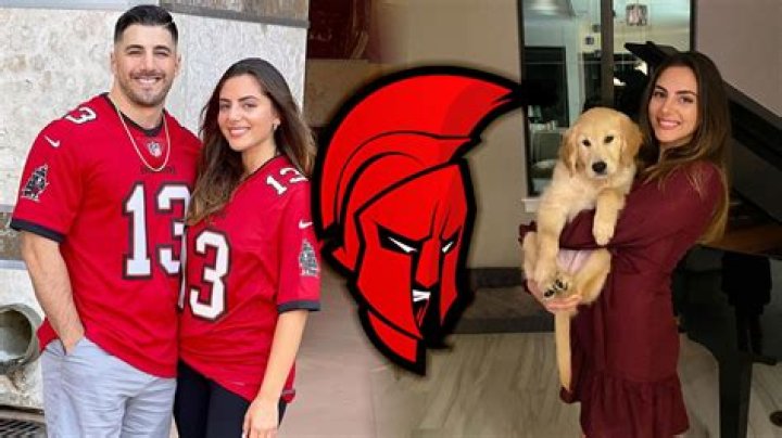 Emumita Bonita Biography : Nick Mercs’ Wife