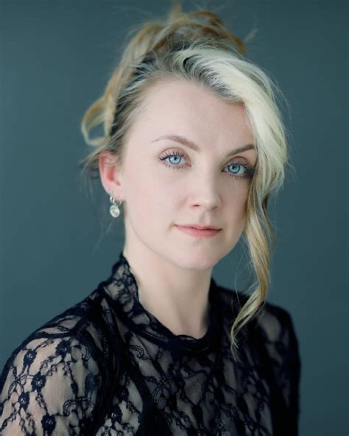 Evanna Lynch – Biography, Facts & Life Story