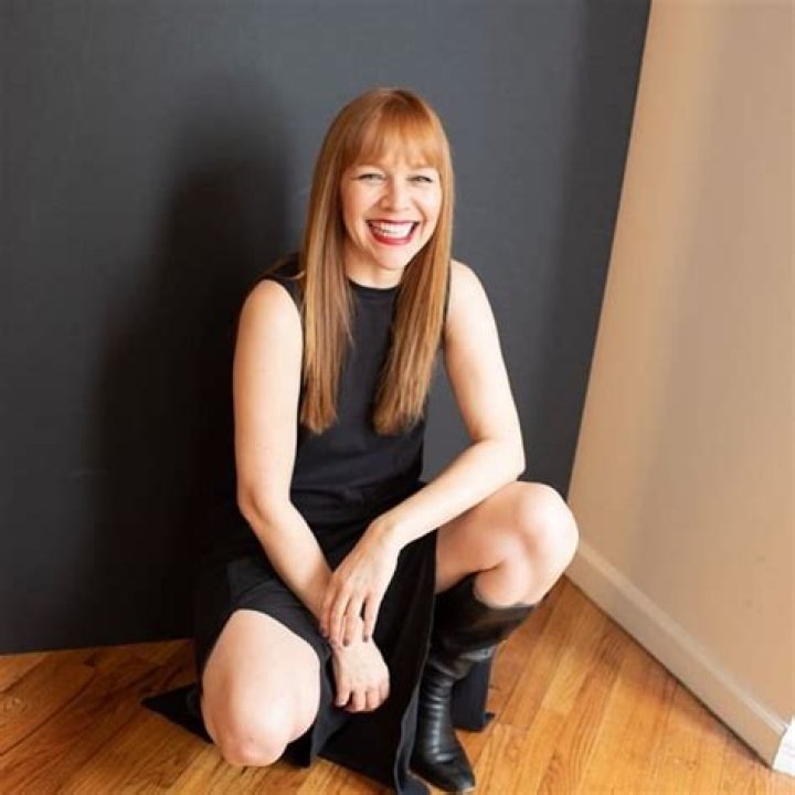 Faleena Hopkins – Biography, Facts & Life Story