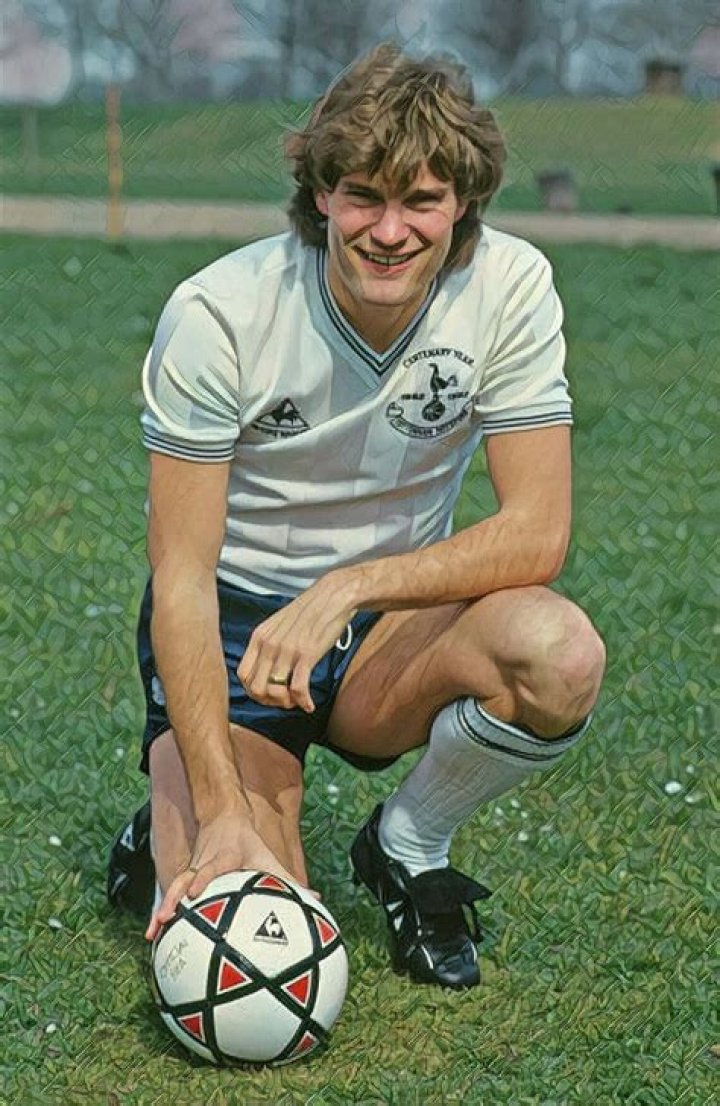 Glenn Hoddle BT Sports, Bio, Wiki, Age, Height, Manager, Salary, and Net Worth