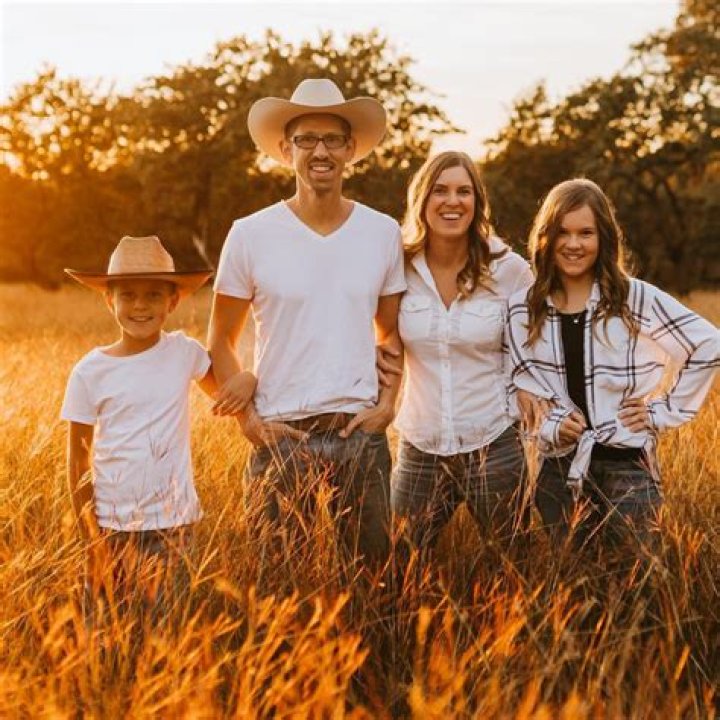 Hal Elrod Miracle Morning, Bio, Wiki, Age, Height, Family, Wife, And Net Worth