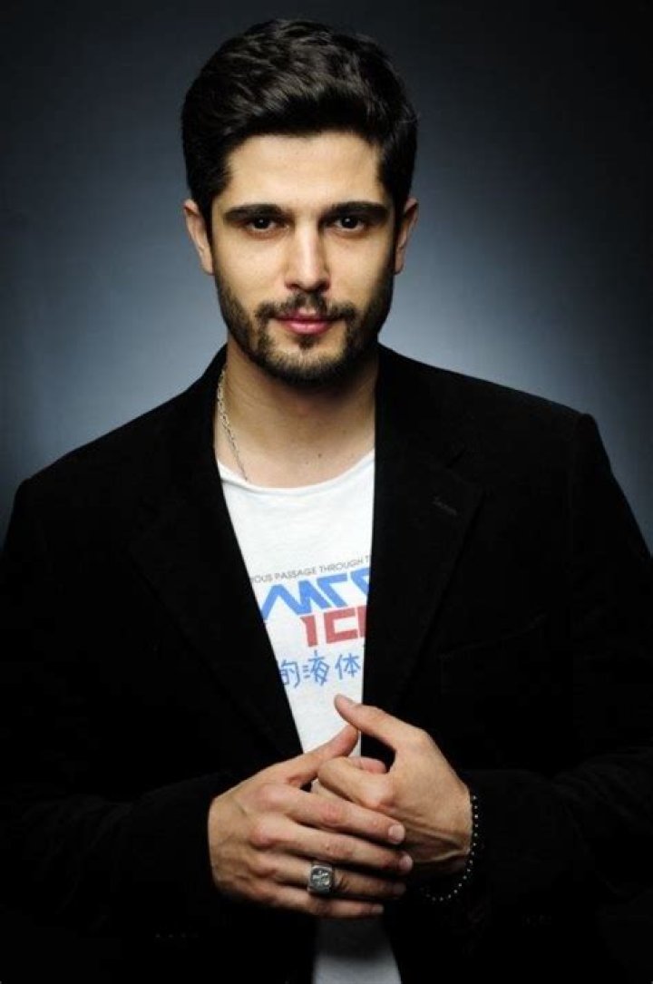 Haluk Piyes – Biography, Facts & Life Story