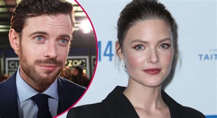 Is She Married To Harry Treadaway