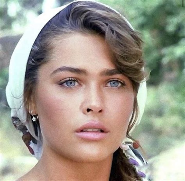 Hulya Avsar – Biography, Facts & Life Story