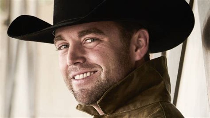 ’Farmer Wants a Wife’s Hunter Grayson Is Here for His Cowgirl