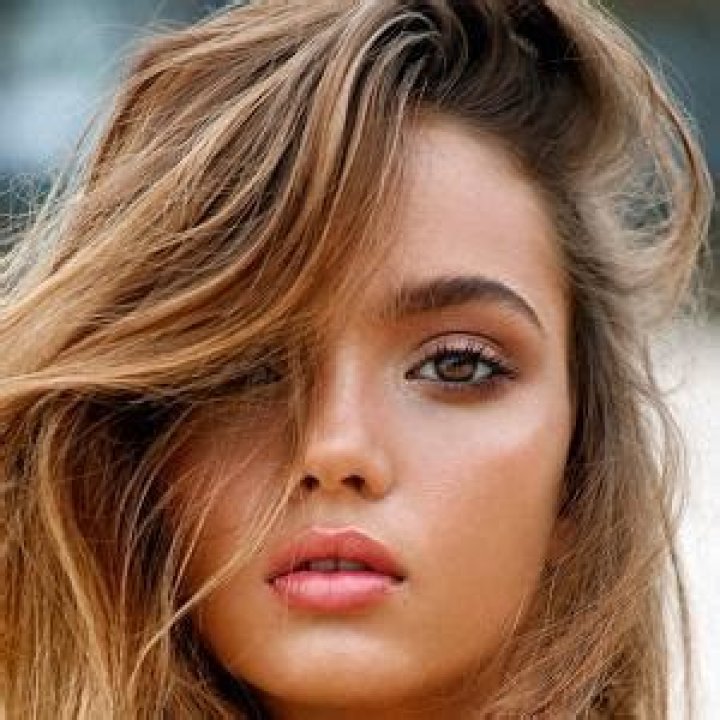 Qui est Inka Williams, quel âge a-t-elle et qu'a-t-elle fait pour devenir célèbre ? - Celebrity.tn