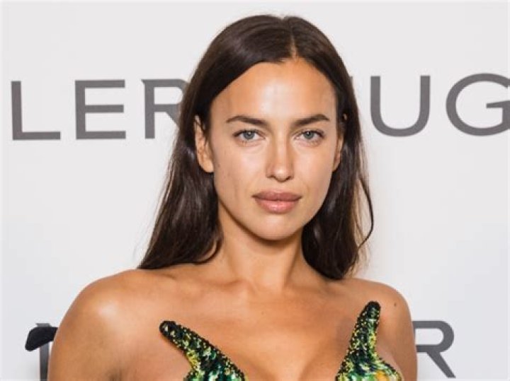 Irina Shayk Wiki, Biographie, Age, Taille, Mariage, Contact & Informations