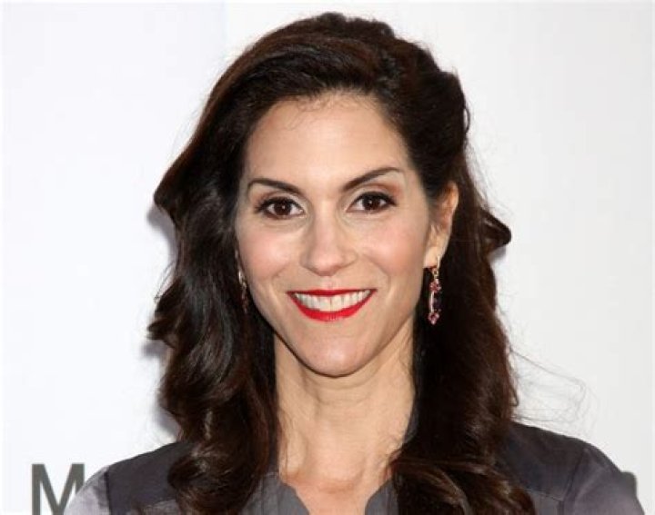 Jami Gertz Net Worth – Is She A Billionaire Like Her Husband Antony Ressler?