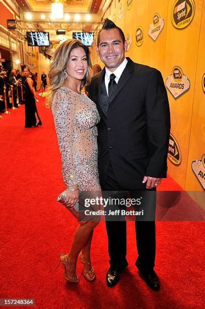 Has Johnny Damon’s Second Wife Tied Him Down in Marital Bliss?