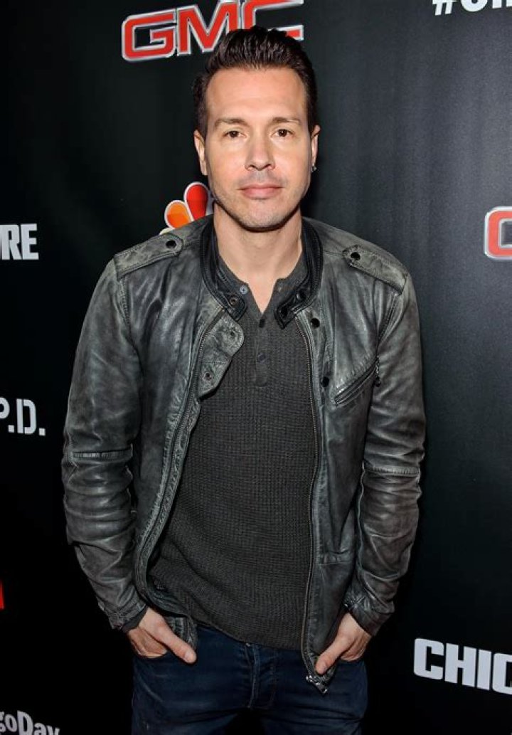 Jon Seda Bio, Wiki, Age, Height, Wife, On Chicago PD, In Selena, and Net Worth