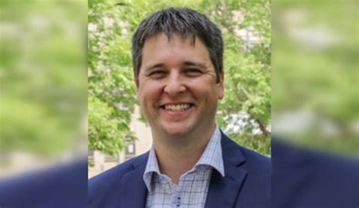 Josh Olson Podcast, Bio, Wiki, Age, Wife, Movies, Salary, and Net Worth