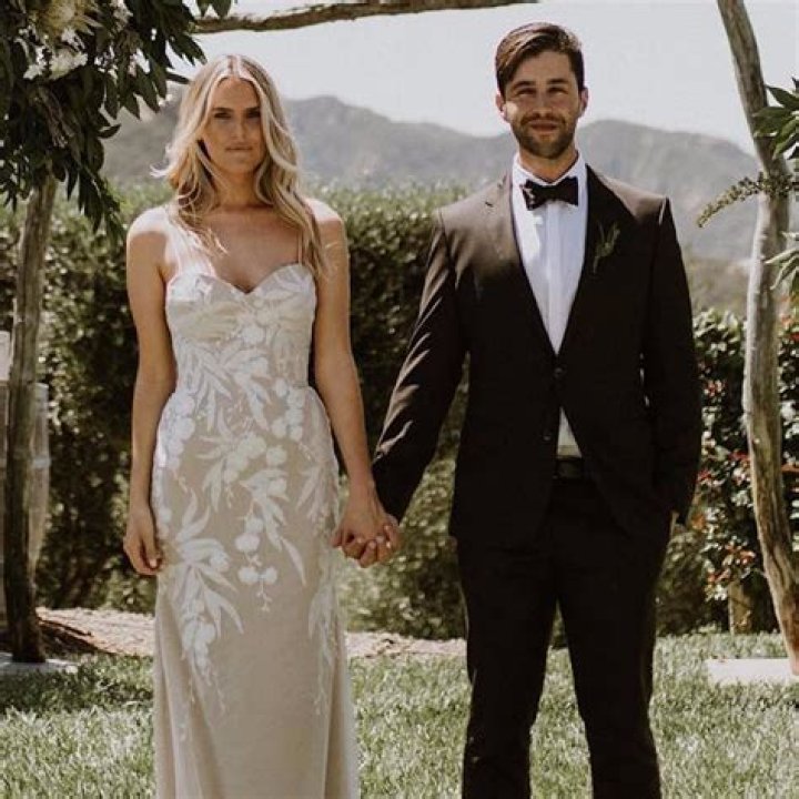 Details on Josh Peck and Wife Paige O’Brien’s Relationship