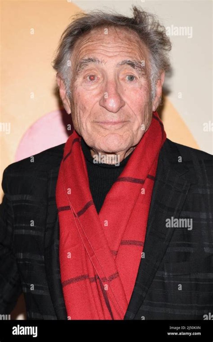 Judd Hirsch Bio, Wiki, Age, Height, Wife, Movies, Taxi, Dear John, and Net Worth