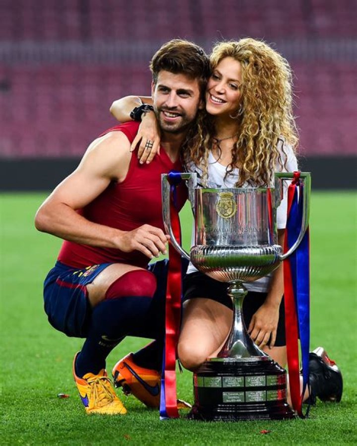 Julia Puig And Gerard Pique Relationship Timeline: Are They Dating?