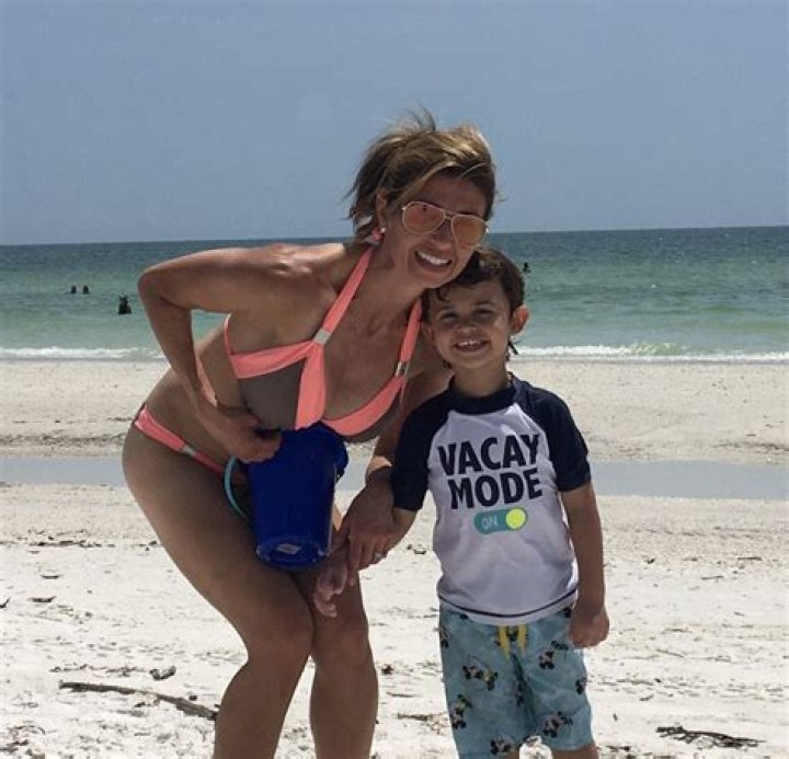 Julie Durda WPLG, Bio, Wiki, Age, Height, Husband, Salary, and Net Worth