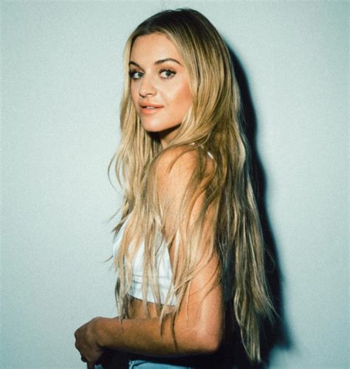 Kelsea Ballerini Announces Third Leg Of Exclusive “Heartfirst Tour” – Celeb Secrets Country