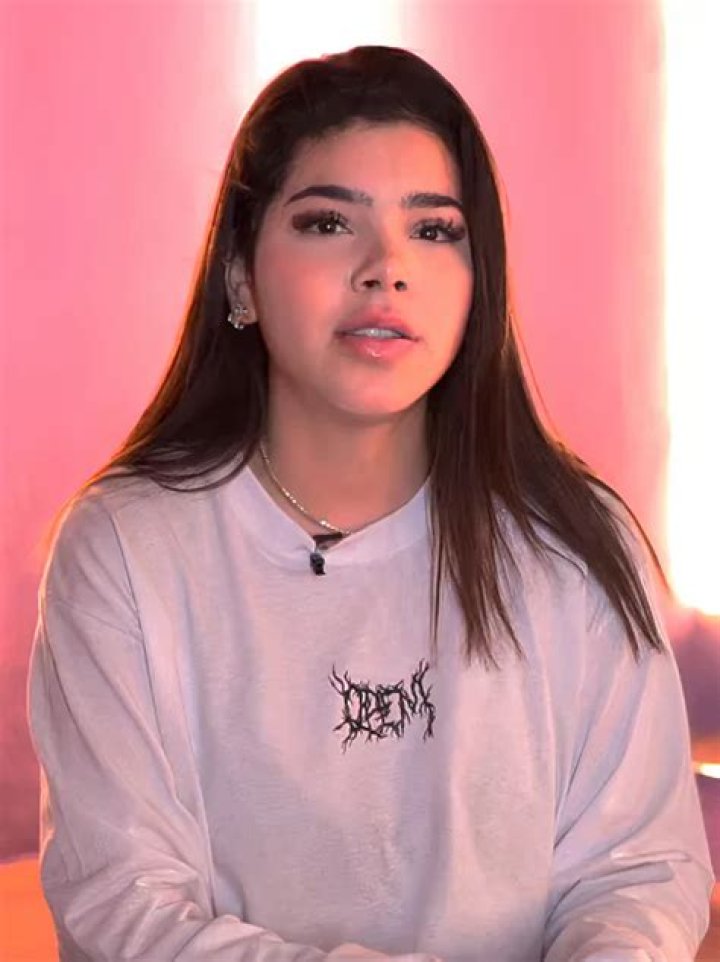 Kenia OS Biography: Age, Height, Songs, Net Worth, Parents, Wiki, Boyfriend & More